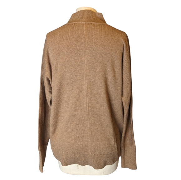 Banana Republic Turtleneck Tan Nylon, Wool, Acrylic Sweater Women's Size LG - Picture 3 of 5